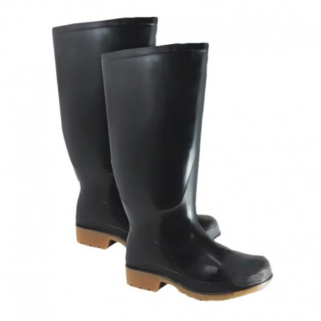 Bota en caucho, color negro, macha caña alta, producto nacional.